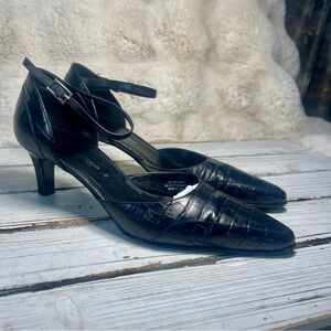 Casual Corner Vtg 90’s Black Croc Embossed Leather Maryjane Pumps Italy Sz 7.5